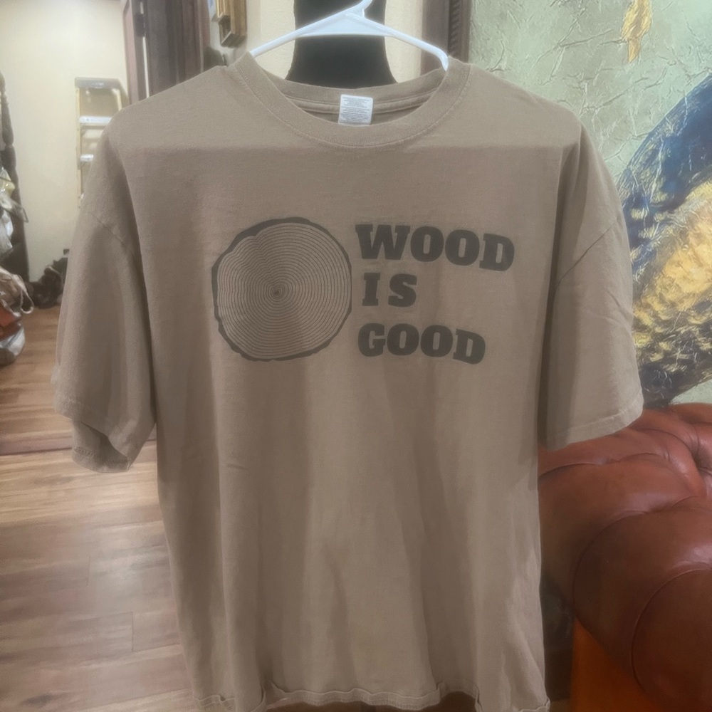 “Wood is Good” Tan Graphic T-Shirt size XL in GUC